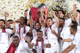 المنتخب القطري يرفع كأس آسيا في سماء أبوظبي