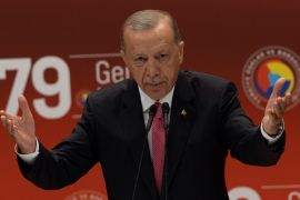 الرئيس التركي رجب طيب أردوغان يبدأ ولاية جديدة تمتد 5 سنوات قادمة (رويترز)