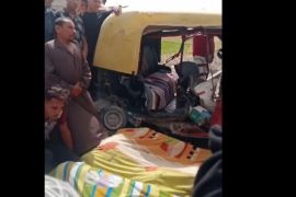 مقتل 6 إثر اصطدام قطار بتوك توك في شمال مصر