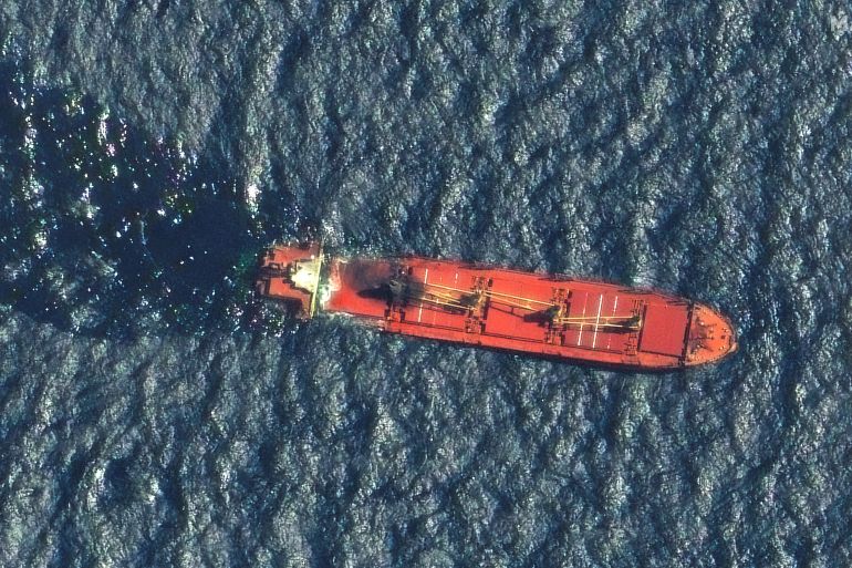 السفينة روبيمار التي دمرتها ضربات الحوثيين